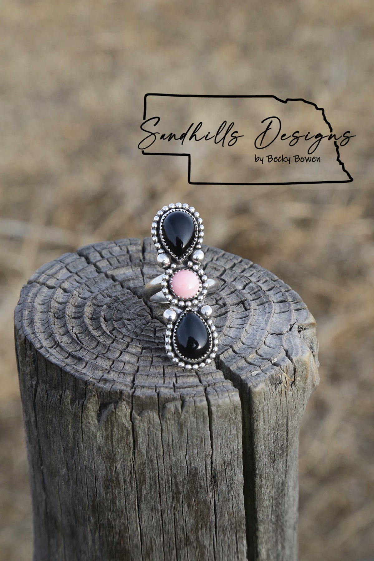 Pink Conch & Black Onyx Ring